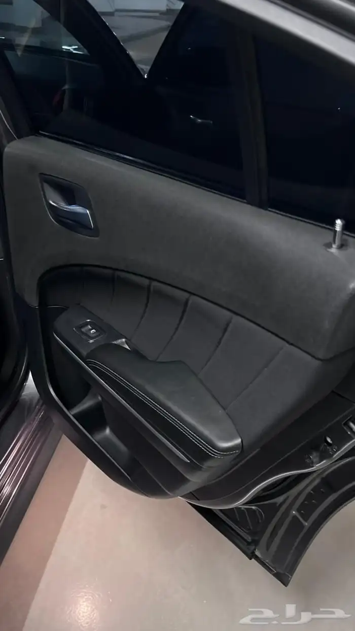 دودج تشارجر 20