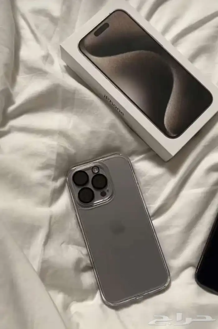 للبيع جوال ايفون 15 برو ماكس 0