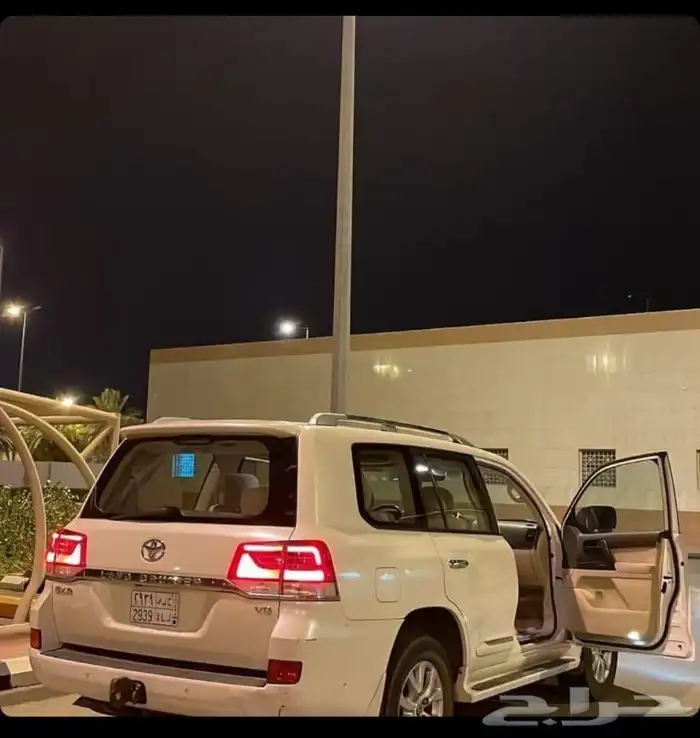 لاندكروزر 2016 للبيع 3