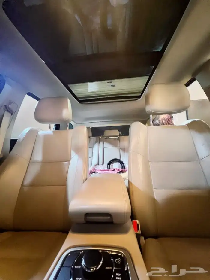 جراند شروكي 8 سلندر مخزن ماشي 92000 موديل 2014 12