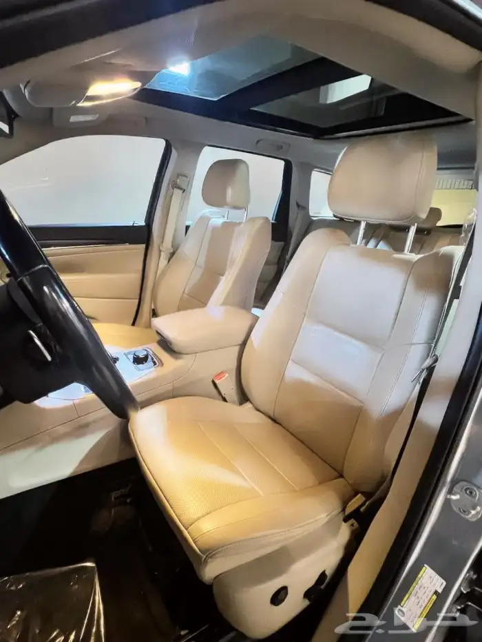 جراند شروكي 8 سلندر مخزن ماشي 92000 موديل 2014 14