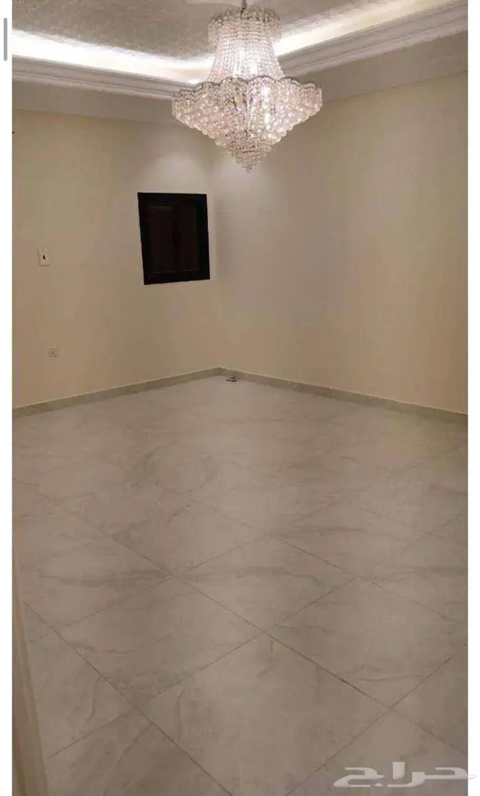 شقة 5 غرف للإيجار بحي الصفا 3