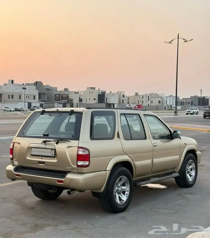 نيسان باثفندر 2004 4