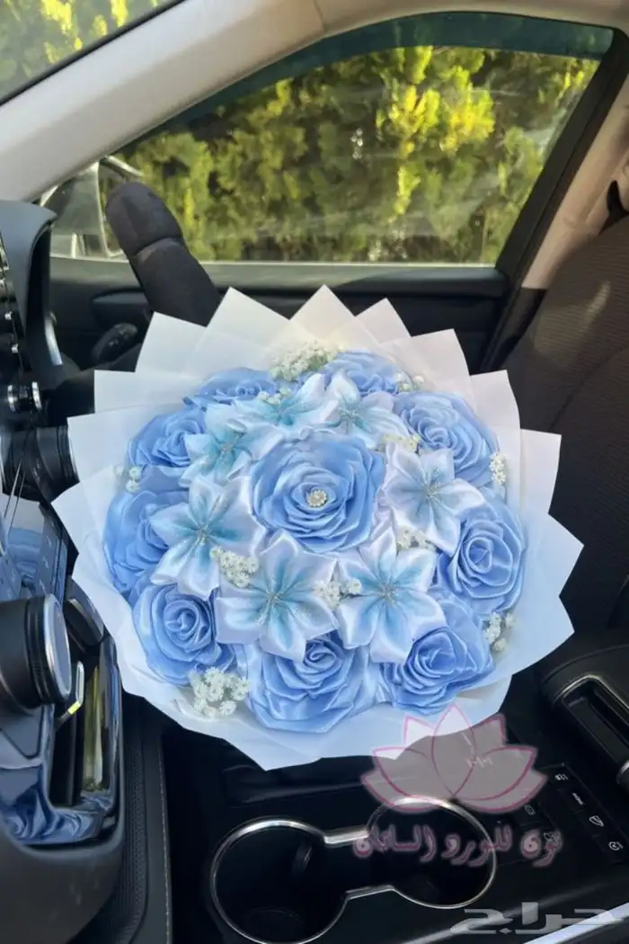 باقات بالورد دائم 36