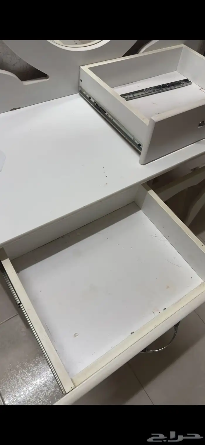 تسريحه  طاولة 1