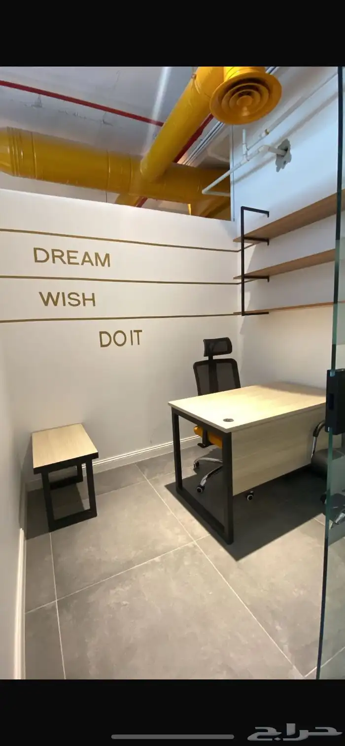 مكاتب مؤثثة وجاهزة للإيجار 4