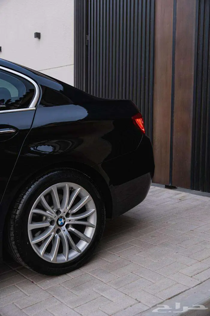 بي ام دبليو الفئة الخامة i 520 2015 فئة الفخامة(Luxury) 10