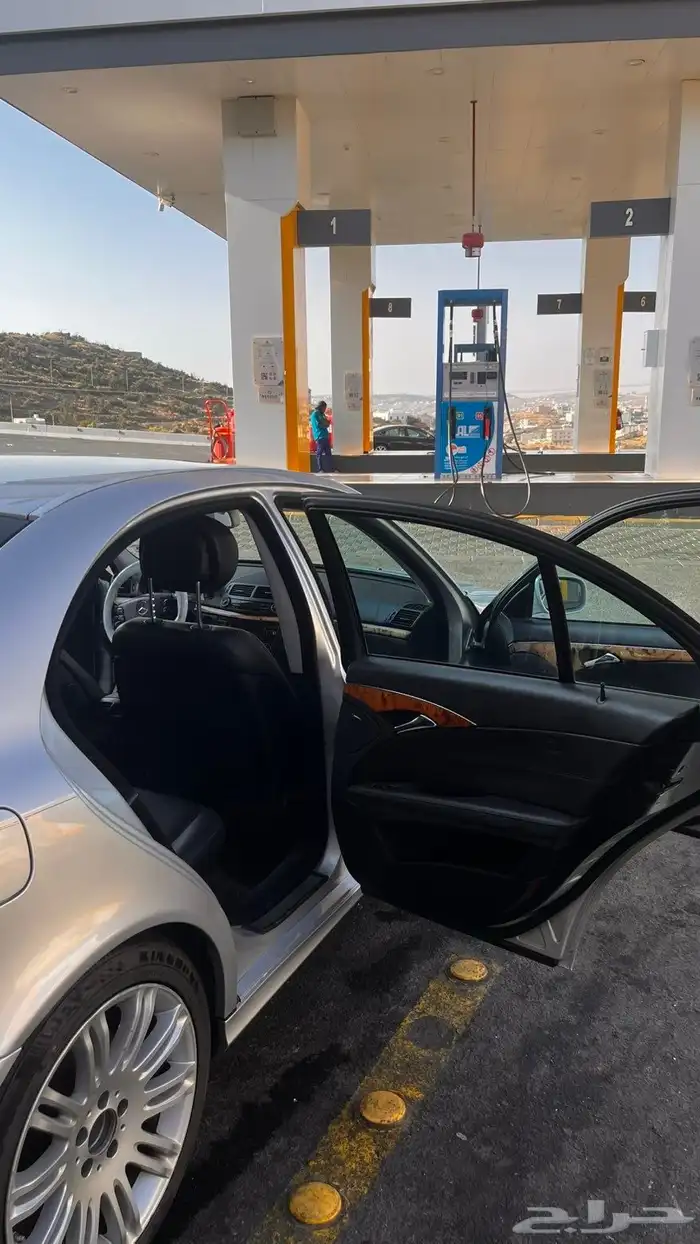 مرسيدس E350 5