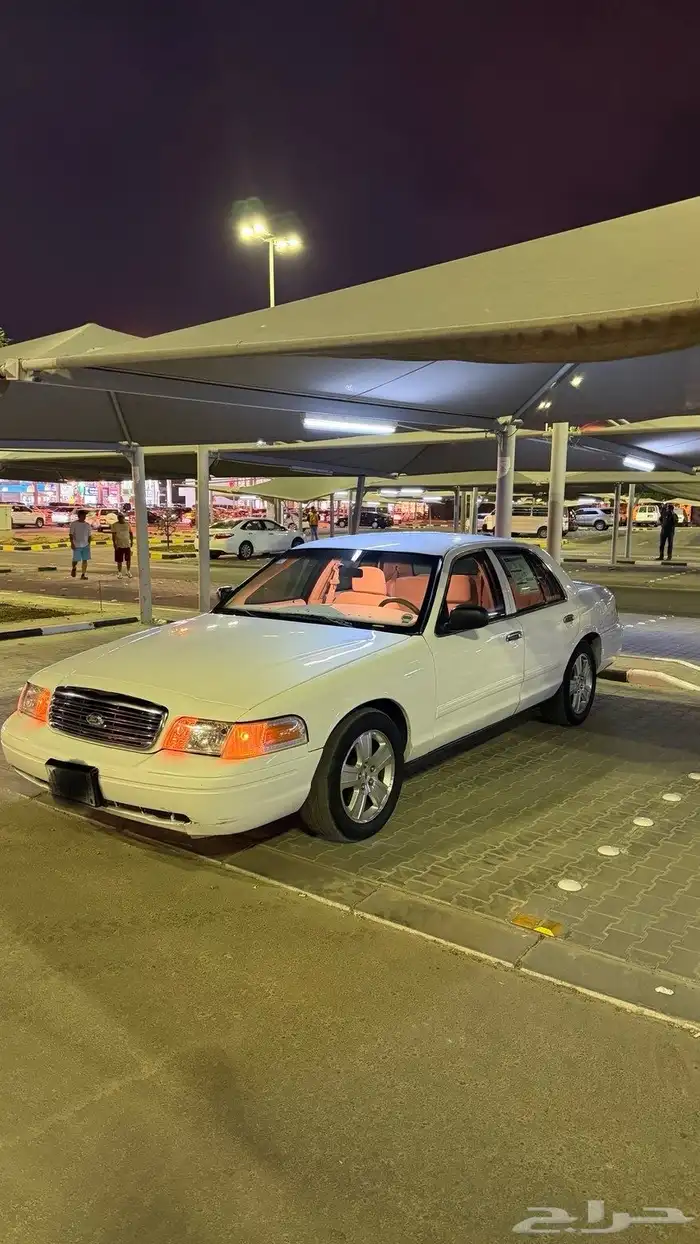 فورد فكتوريا 2010 2