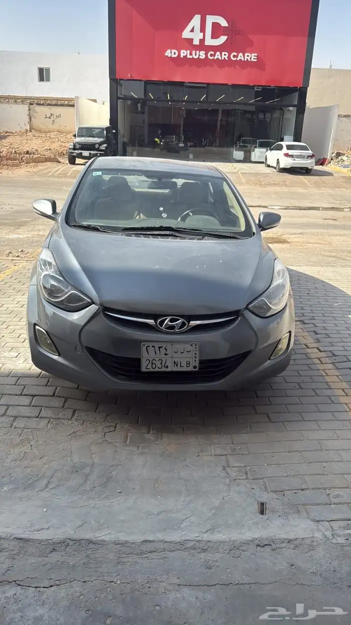 هيونداي إلنترا XLT موديل 2013 نظيفه 44