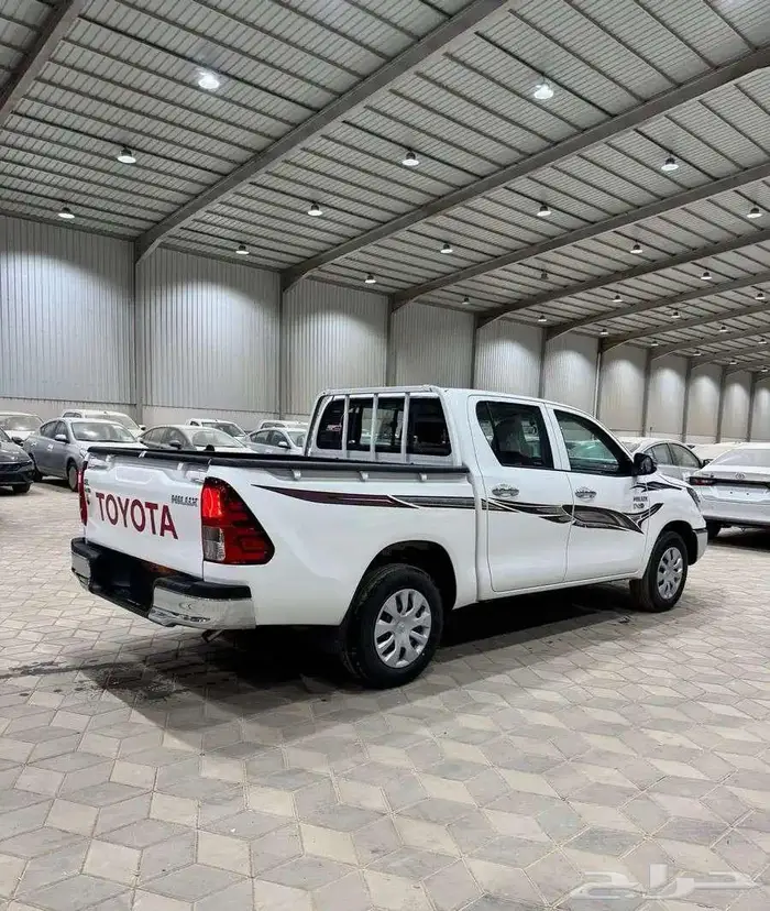 تويوتا هايلكس غمارتين GL ديزل موديل 2025 - 4 1