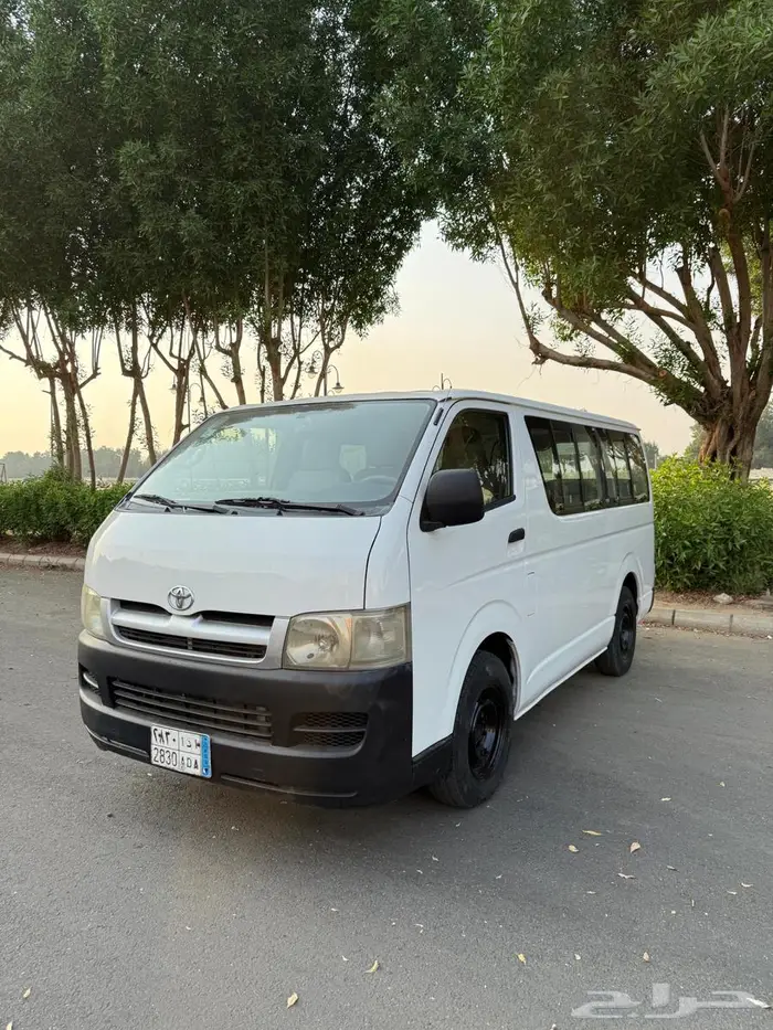 للبيع باص هايس تويوتا 2005 بنزين 0