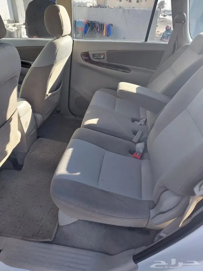 انوفا 2014 فل مصدوم خفيف 21