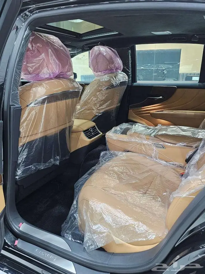 لكزس LS500 2025 ( فل كامل شبه الجديد ) 16