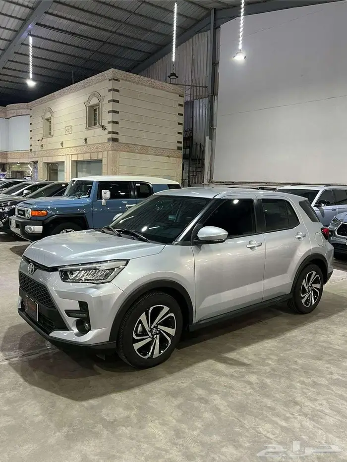 تويوتا رايز 2024 فل كامل شبه جديد 2