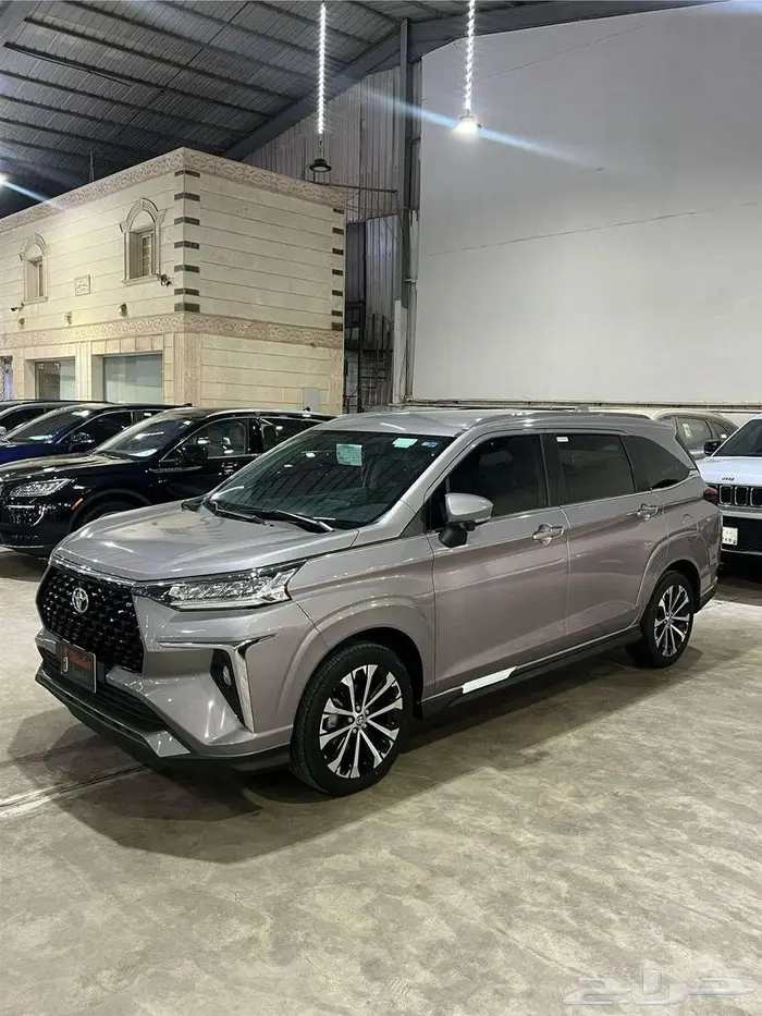 تويوتا فيلوز 2024 شبه جديد ( الوكيل عبداللطيف جميل ) 2