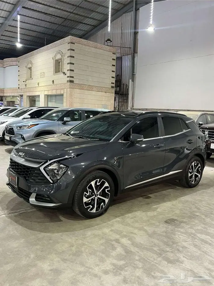 كيا سبورتاج 2024 فل كامل مكينة 1.6 شبه جديد ( سعودي ) 2