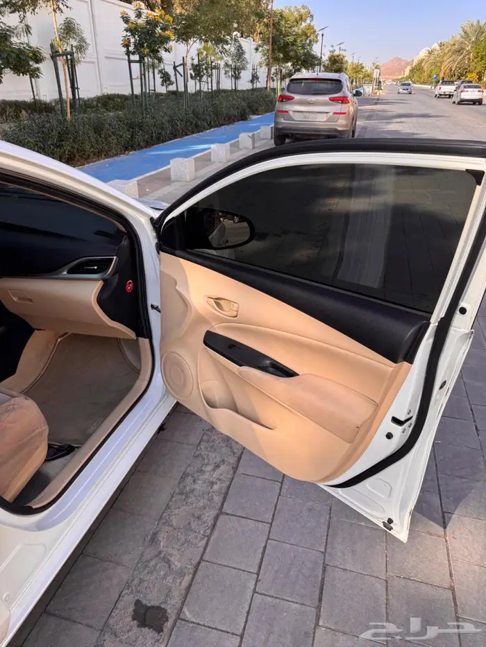 تويوتا يارس 2020 Y 18