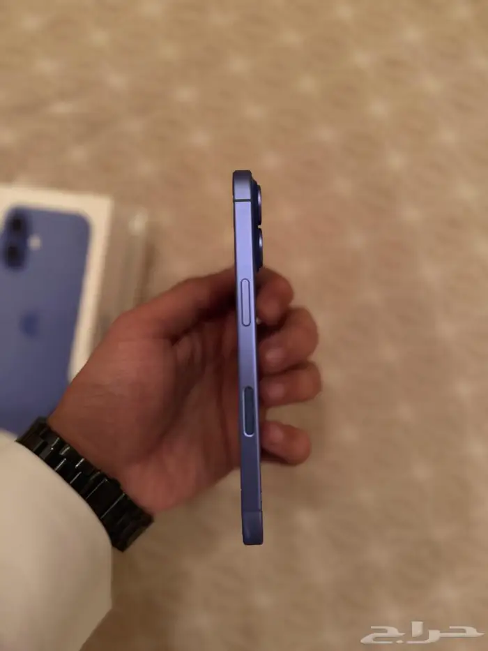 ايفون 16 العادي 128 قيقا اللون ازرق 1