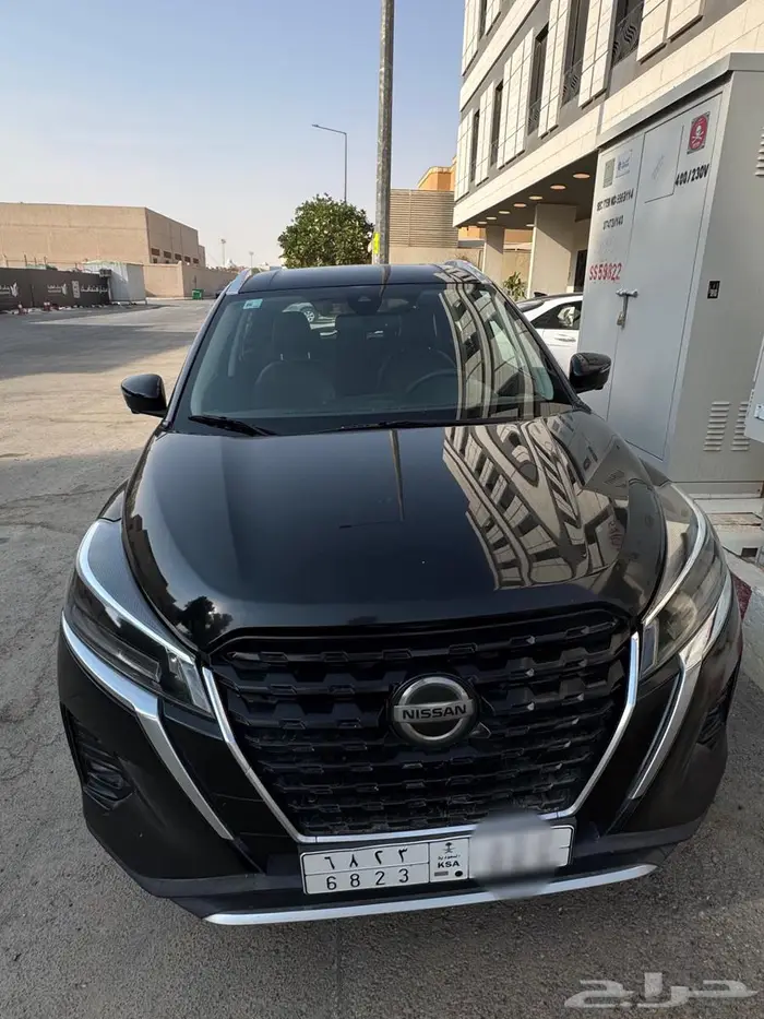 نيسان كيكس أسود - 2022 فل 6