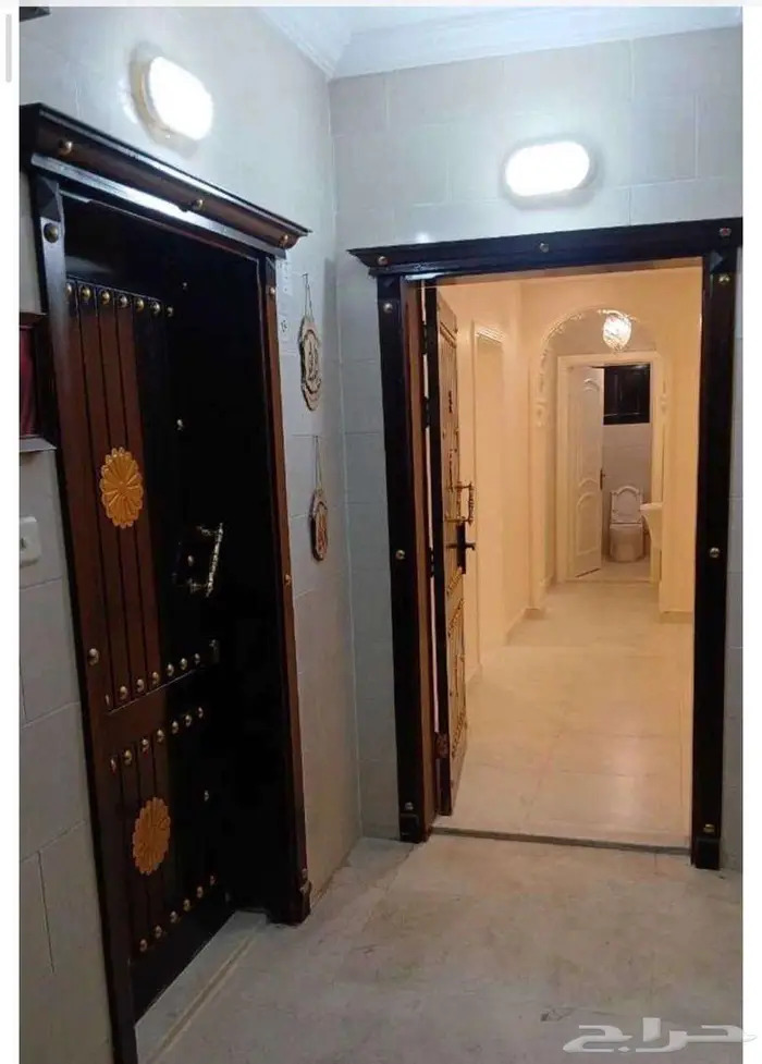 شقة 5 غرف للإيجار بحي الصفا 0