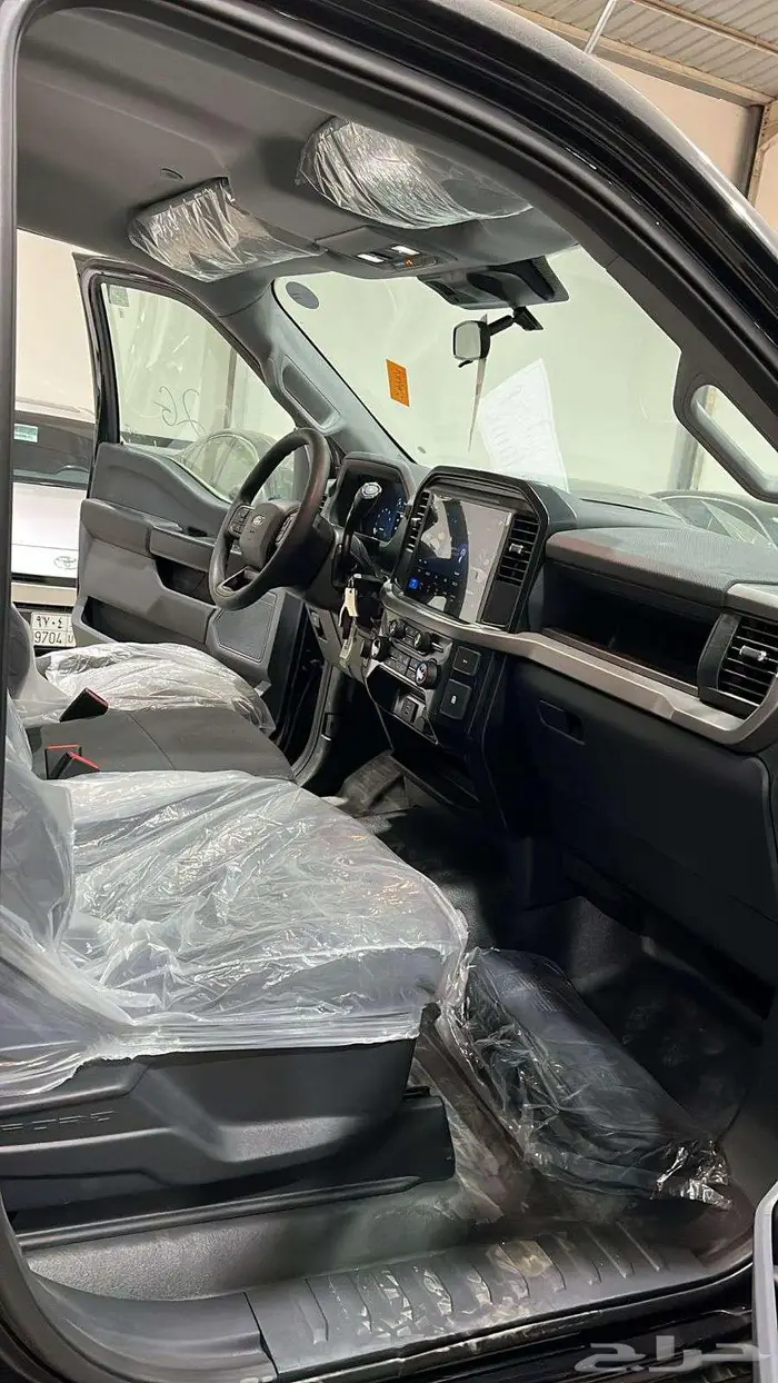 فورد F150 دبل XL بنزين سعودي موديل 2025 4