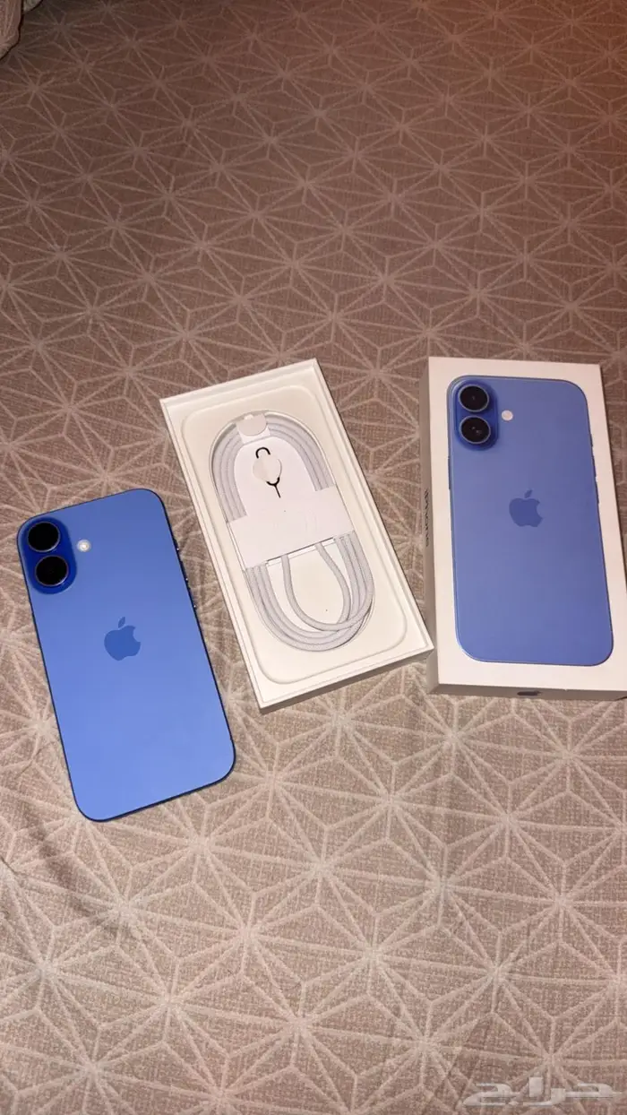 ايفون 16 العادي 128 قيقا اللون ازرق 2