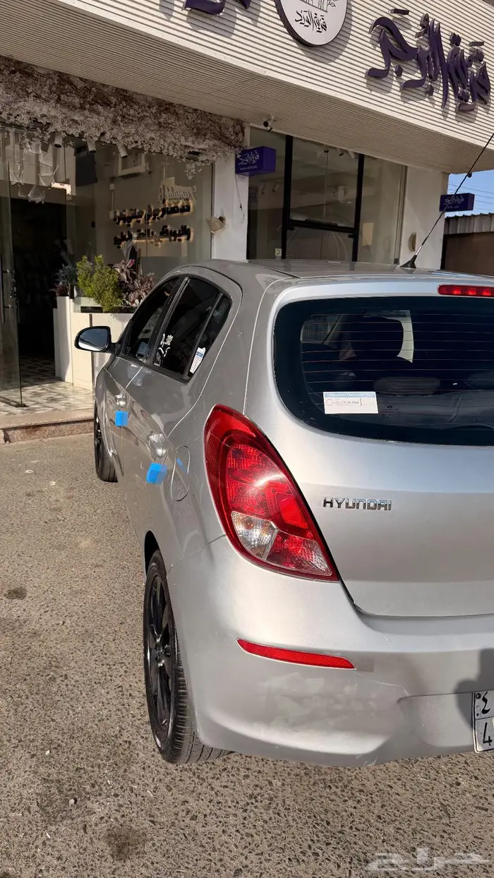 هيونداي i20 6