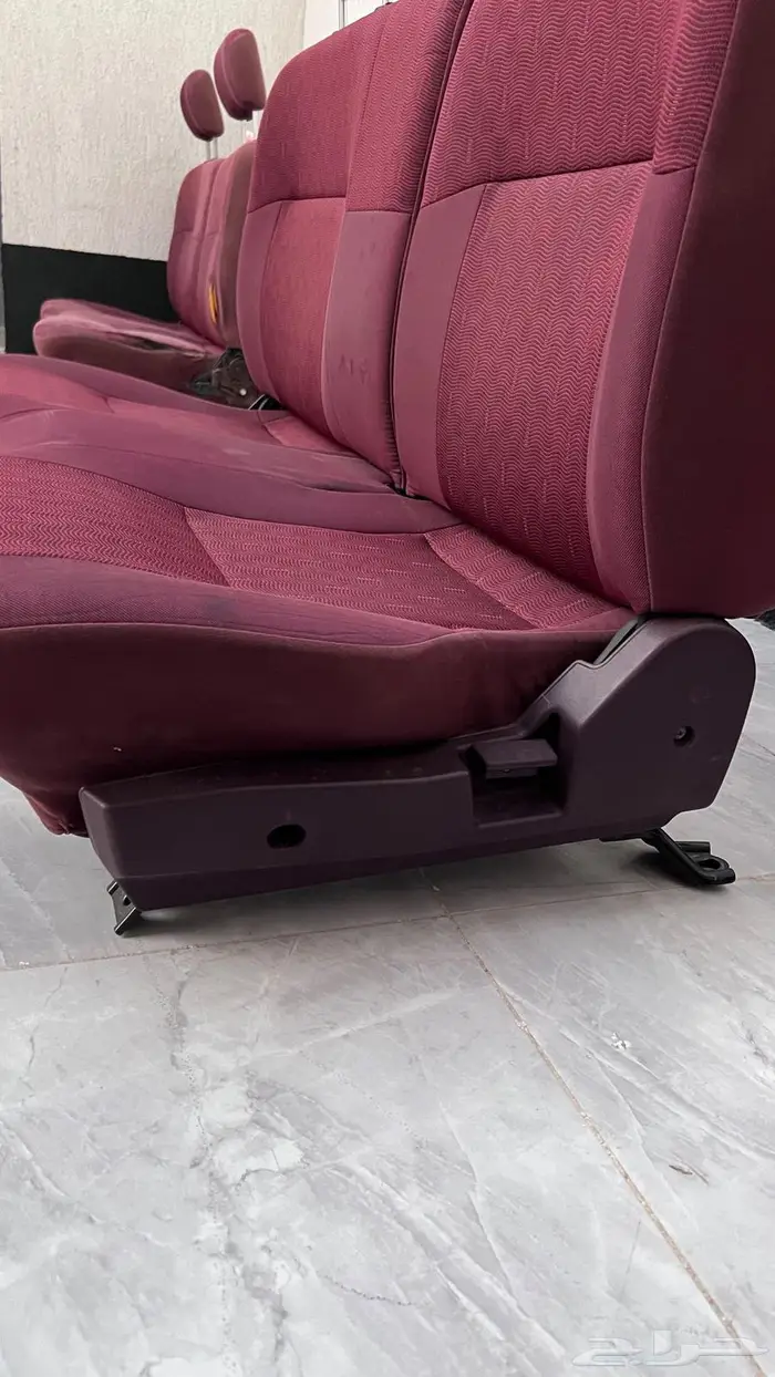 مرتبة ددسن نظيفه بحالة الجديد 0