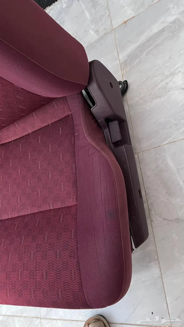 مرتبة ددسن نظيفه بحالة الجديد 6