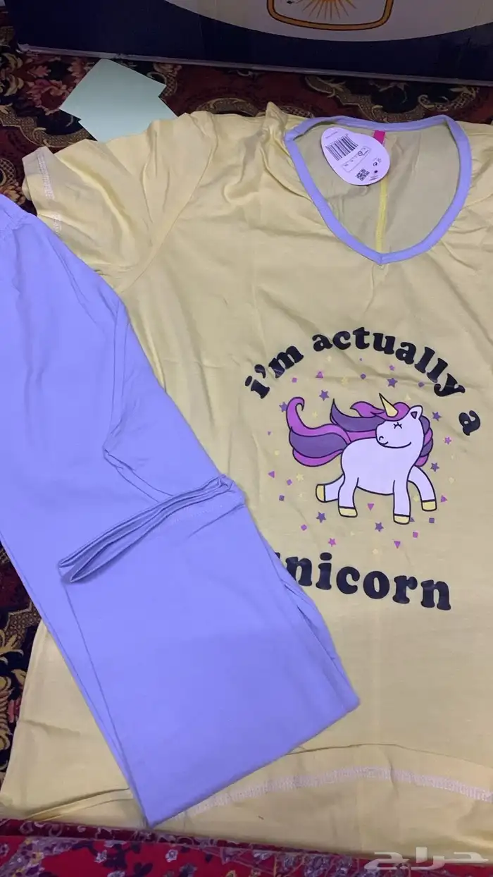 ستوك ملابس نسائية للبيع بالكامل 27