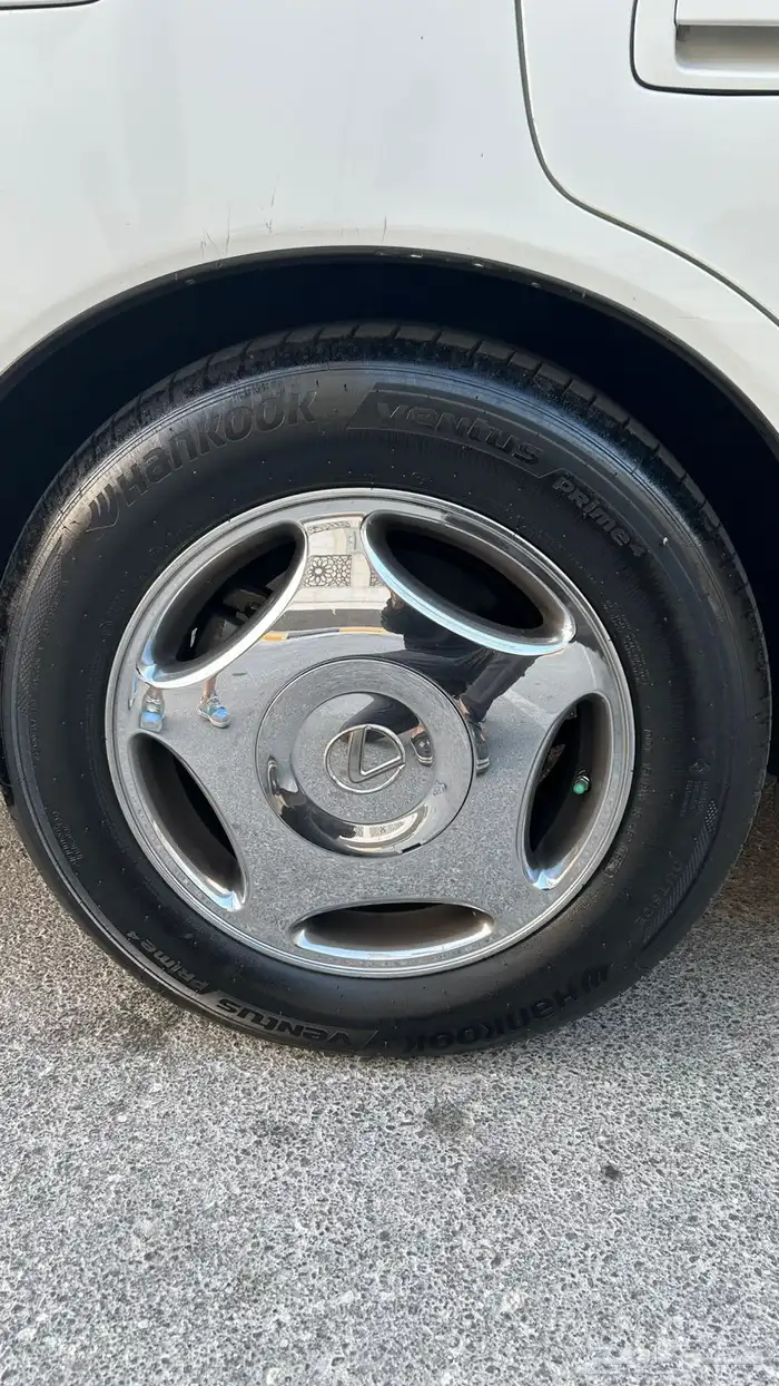 لكزس LS400 1999 بحالة الوكالة بدي وكالة 42