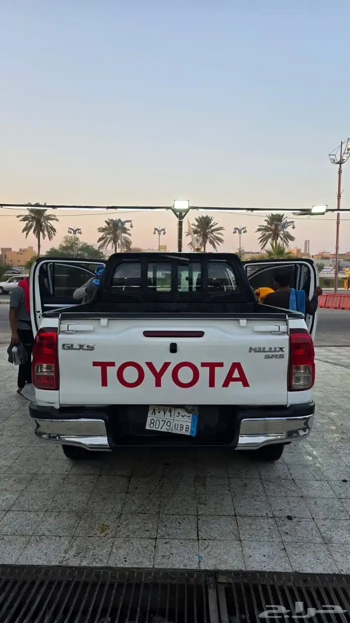 للبيع هايلكس 2017 4