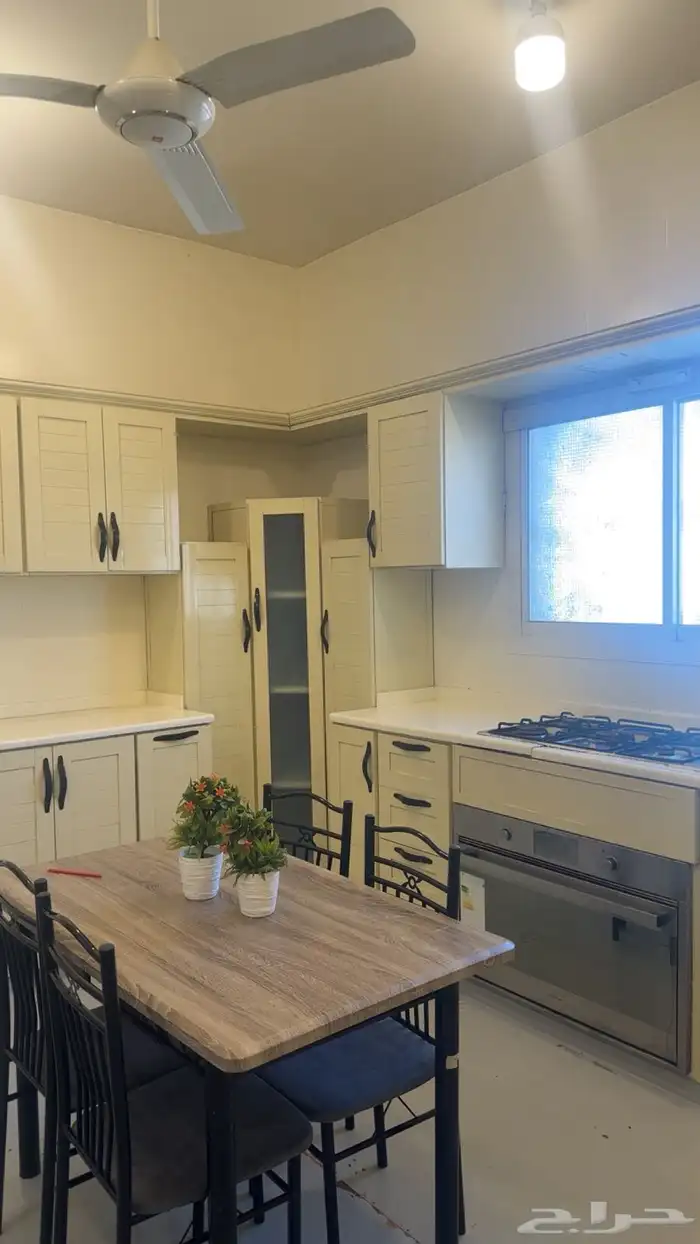 مطبخ مع الاثاث 2