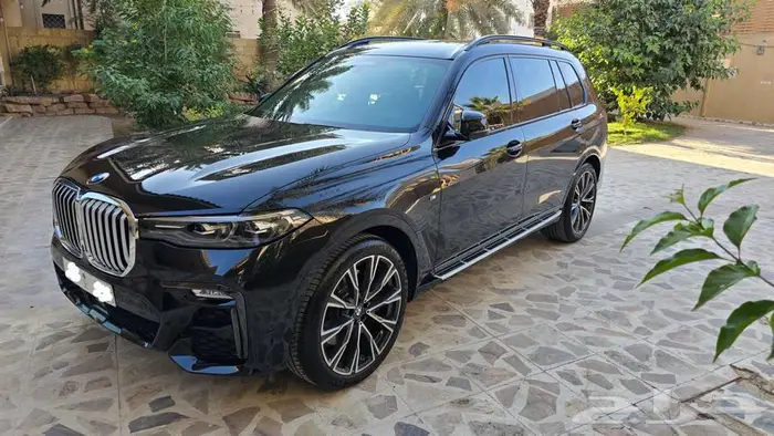 BMW X7 M 2022 ماشي 48 كلم على الضمان 4