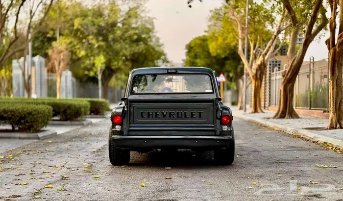 شفروليه سلفرادو C10 كلاسيك موديل 1972 مفحوص مجدد وجاهز للنقل 3