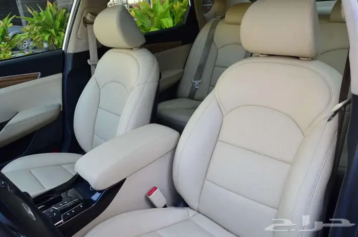 كيا كادينزا 2019 نص فل ابيض الجبر 10