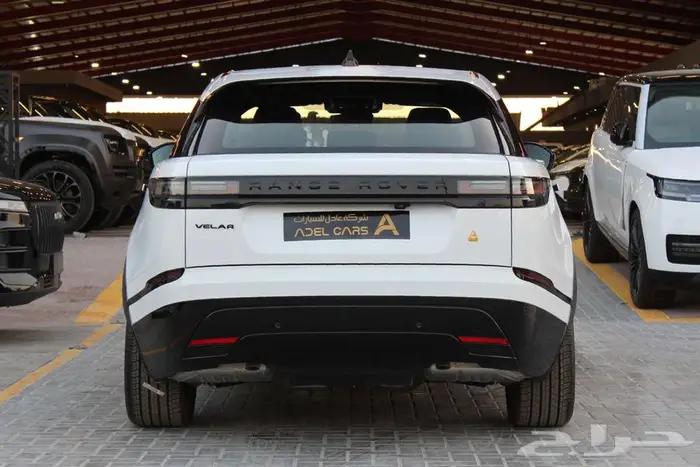 اقل سعر بالسوق رانج روفر فيلار SE Dynamic بلاك اديشن 2024 5