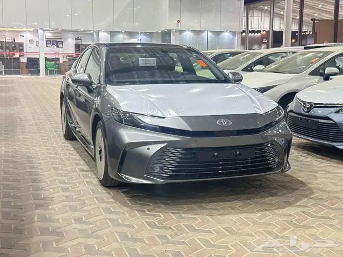 تويوتا كامري قراندي تيتانيوم بنزين 2025 اقل سعر بالسوق 1