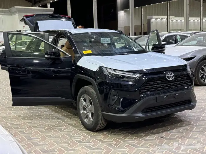 تويوتا رافور ستاندر دبل اسود هايبرد 2025 خصم خاص 27