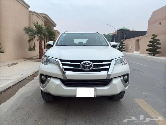 تويوتا فورتشنر 2020 Toyota Fortuner GX مخزن 5