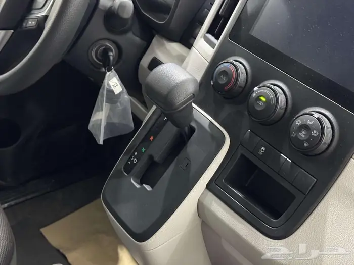 تويوتا هاي اس فان بضاعة ديزل 2026 قير اتوماتيك 3