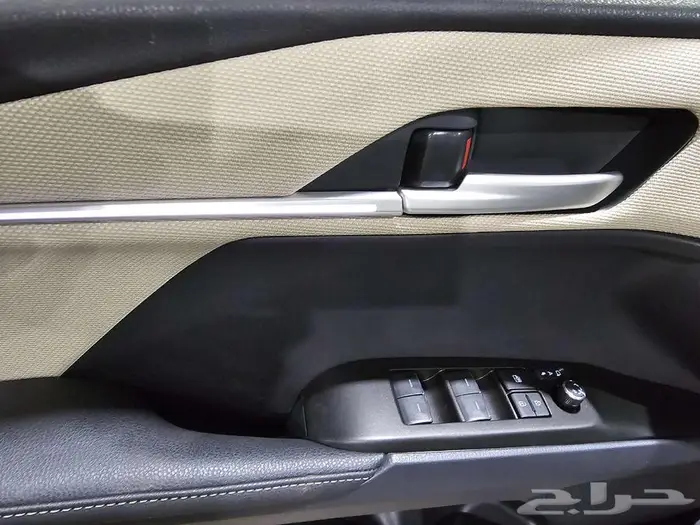 تويوتا كامري LE موديل 2025 عروض خاصة وباقل اسعار 12