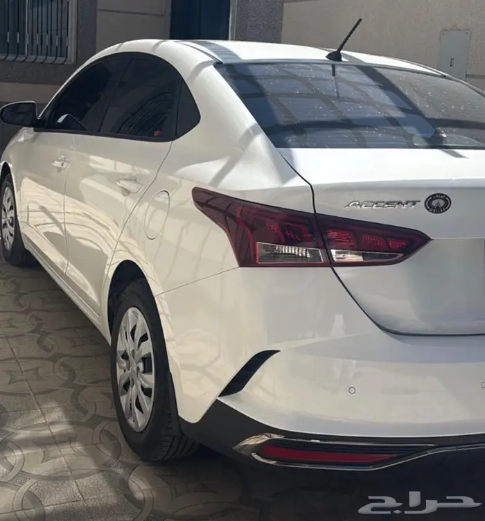 للبيع سيارة إكسنت مديل 2022 1