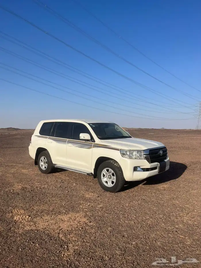 جيب لاندكروزر 4