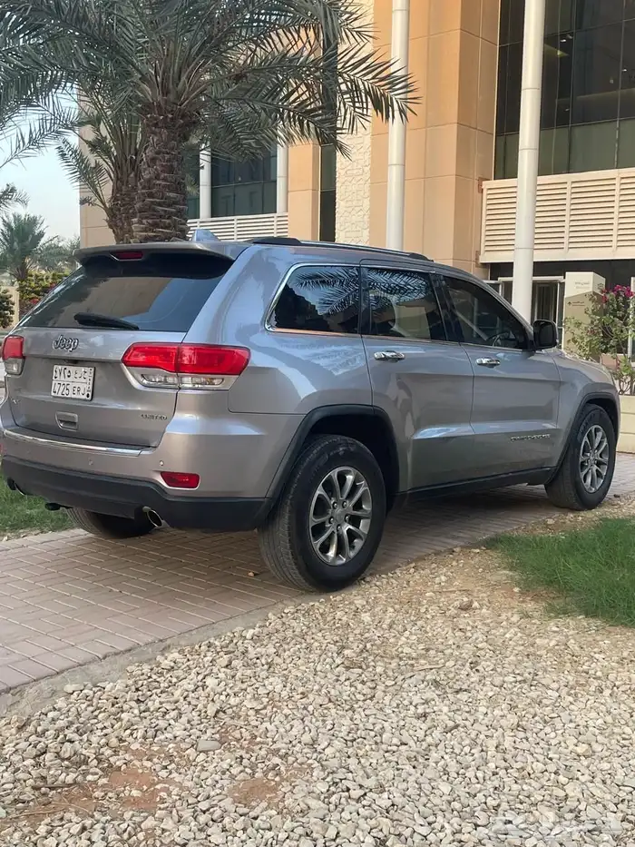 جراند شروكي 8 سلندر مخزن ماشي 92000 موديل 2014 5