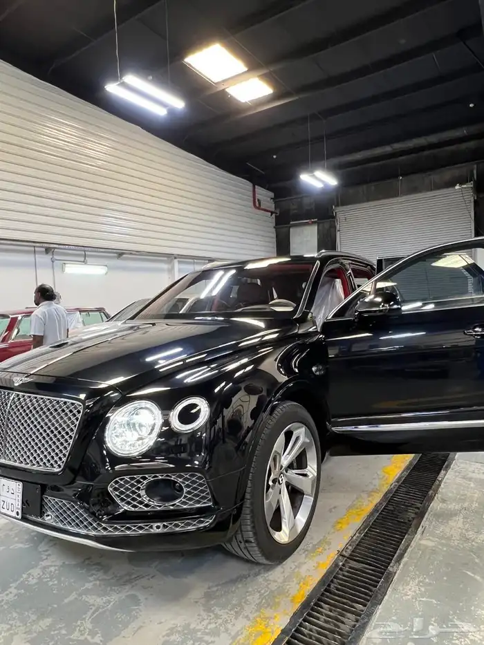 بنتلي بانتياقا 2017 0