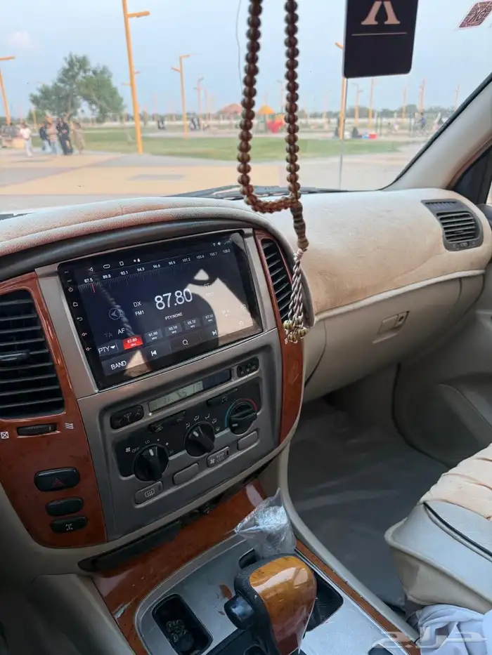 لاندكروزر GXR 6 سلندر 2006 أبيض لؤلؤي للبيع 13