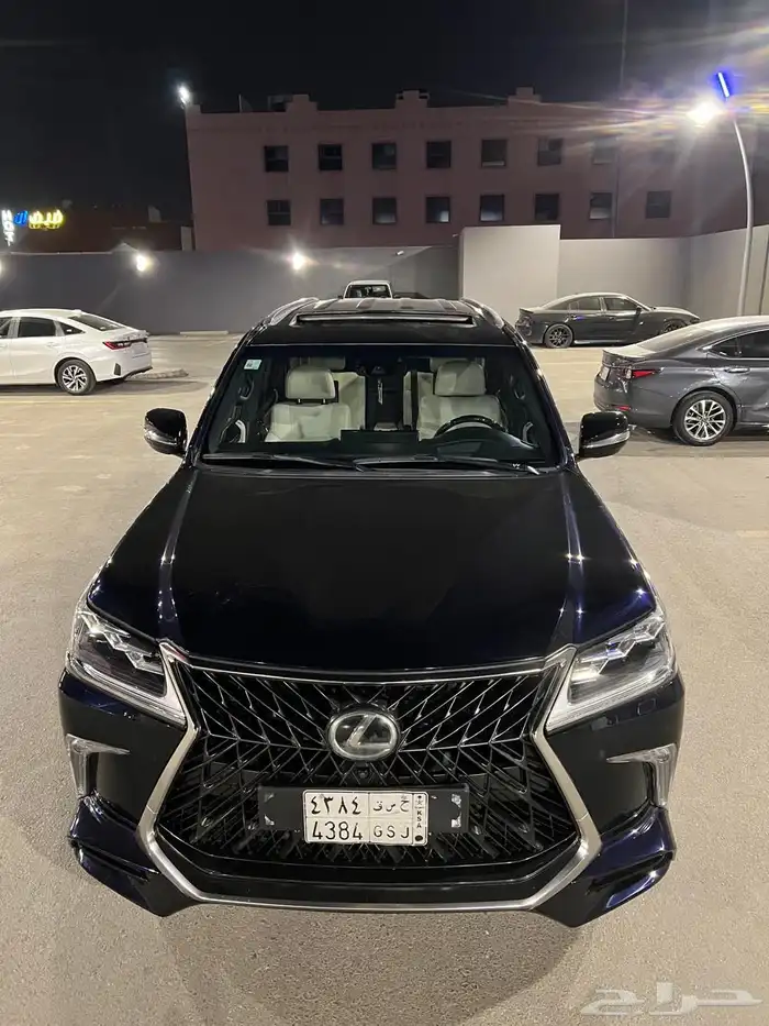 Lexus LX570 Sport 2020 4