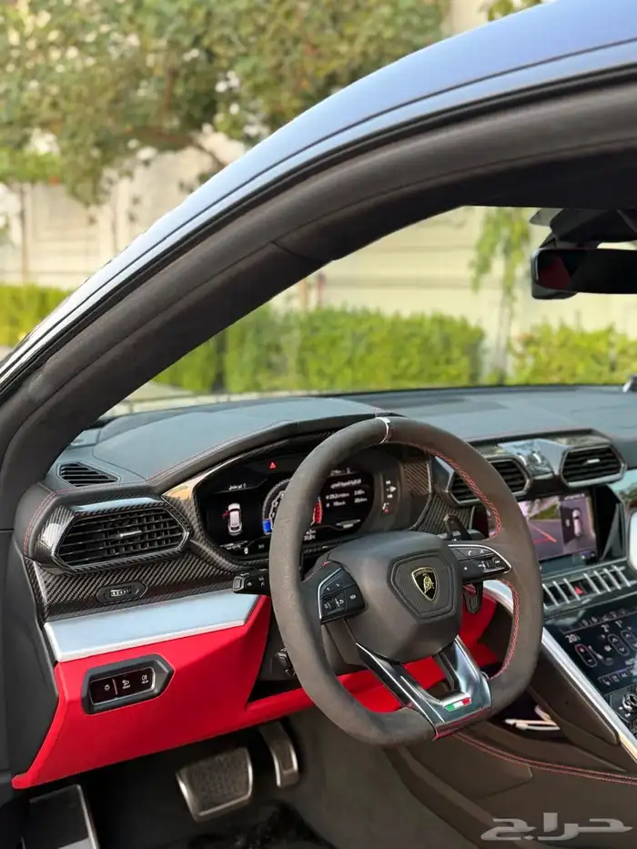 لامبورجيني اوروس 2020 فل كاربون - بحالة الوكالة 12